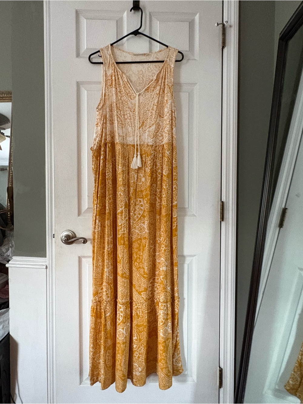 Wonderly Cream and Mustard Paisley V-Neck Maxi Dress